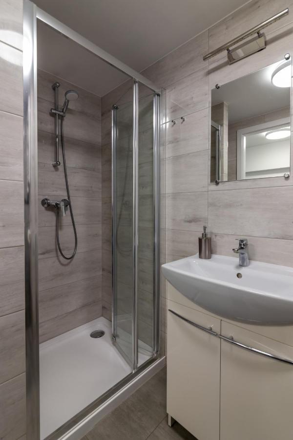 Studia Przy Lotnisku Od Wroclawapartament-Pl Exterior foto