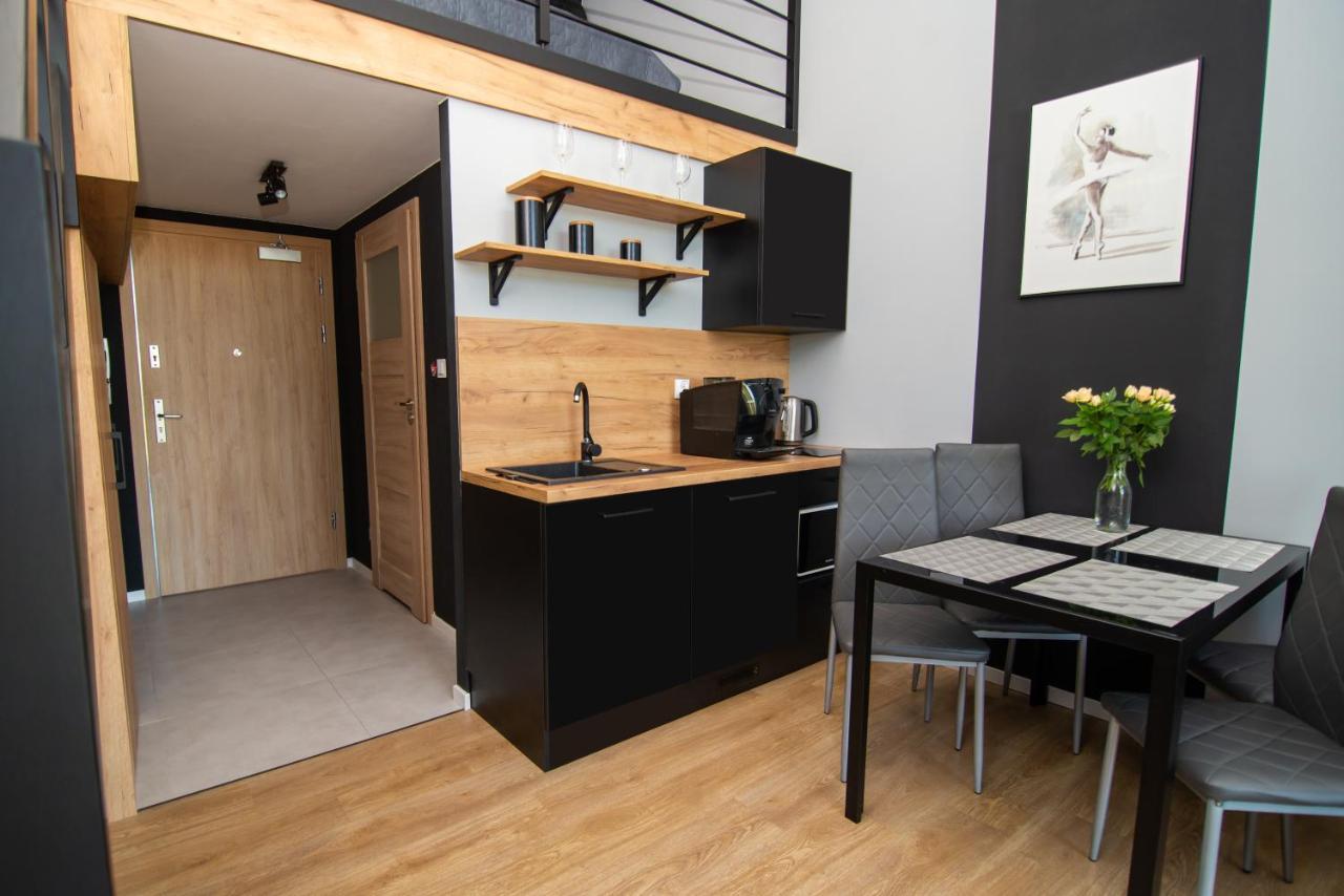 Studia Przy Lotnisku Od Wroclawapartament-Pl Exterior foto
